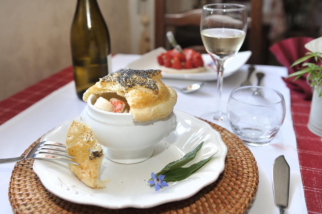 Logis Hotel Restaurant Le Vieux Fusil Soings-en-Sologne Bagian luar foto